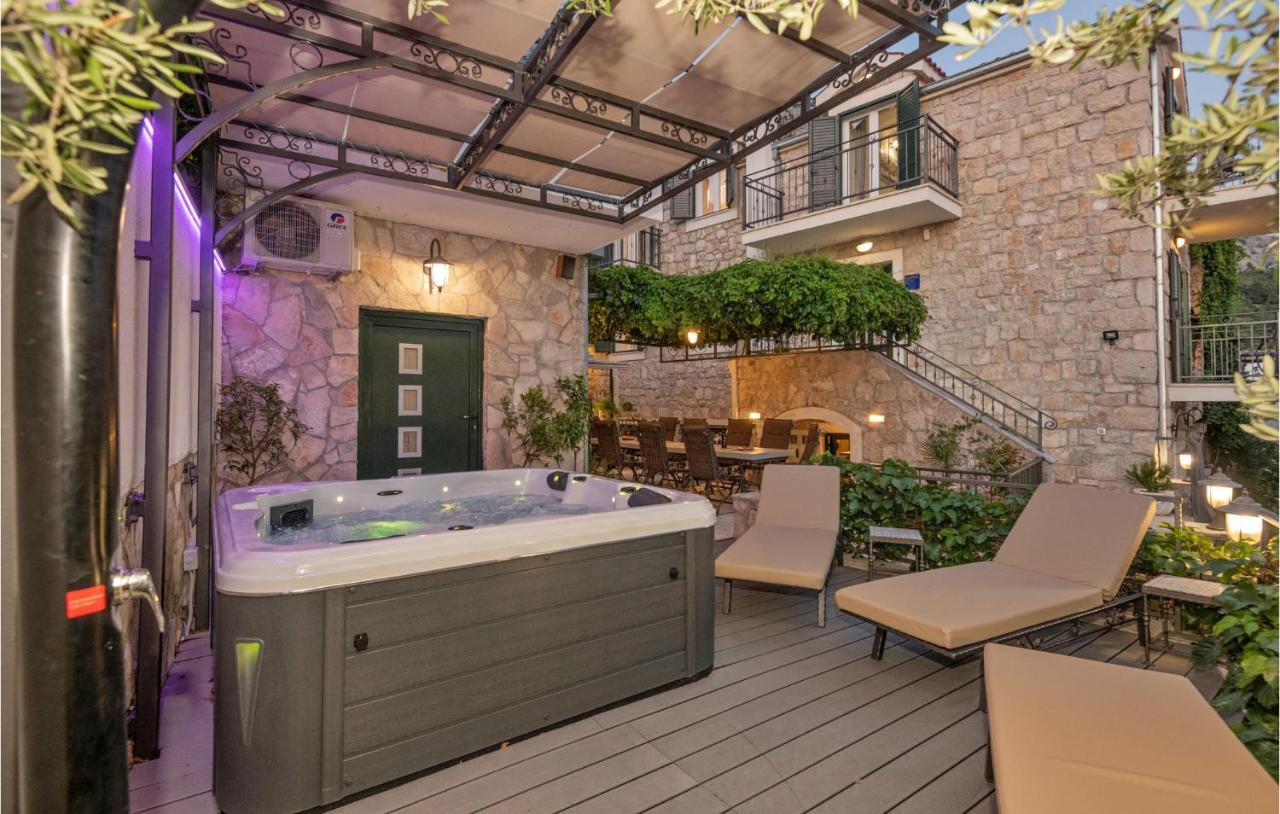 Nice In With Heated Swimming Pool *